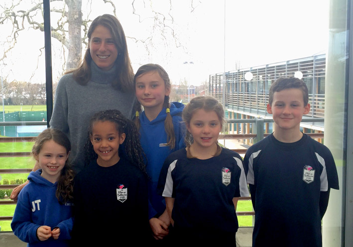 jo konta with players from ebat